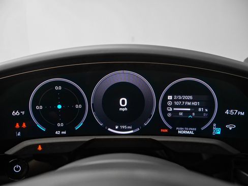 New 2025 Porsche Taycan 4S image 33