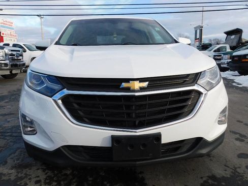 Used 2018 Chevrolet Equinox LT image 2