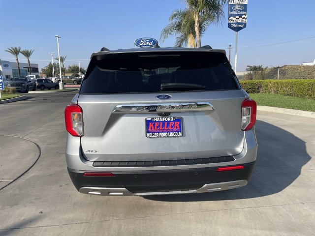 Used 2024 Ford Explorer XLT w/ Equipment Group 202A RWD image 7