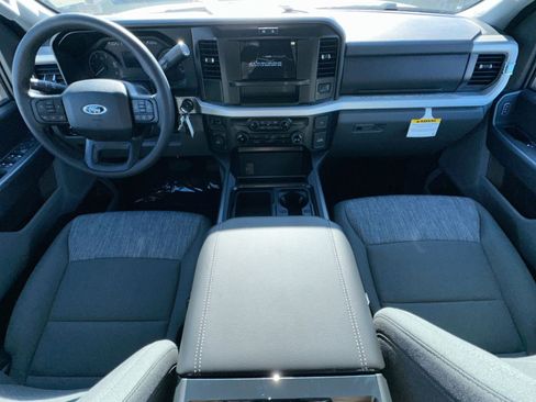 New 2026 Ford F450 XLT w/ 360-Degree Camera Package image 32