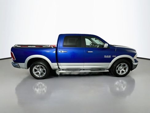 Used 2014 RAM 1500 Laramie w/ Convenience Group AWD/4WD image 8
