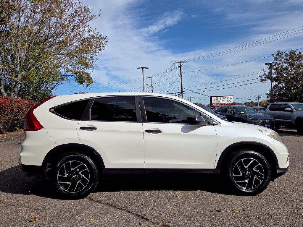 Used 2016 Honda CR-V SE image 7