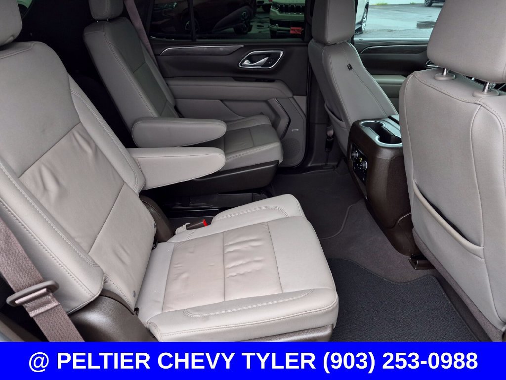 Used 2024 Chevrolet Tahoe Z71 w/ Luxury Package AWD/4WD image 15