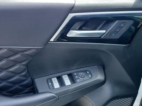 Used 2023 Mitsubishi Outlander SEL 40th Anniversary image 23