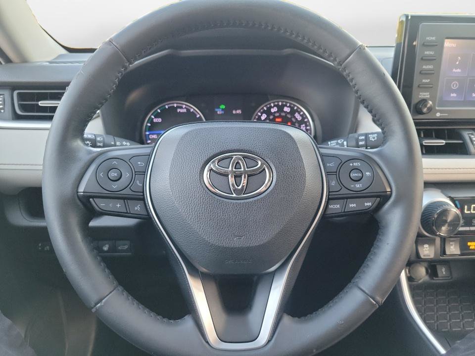 Used 2021 Toyota RAV4 XLE Premium AWD/4WD image 13