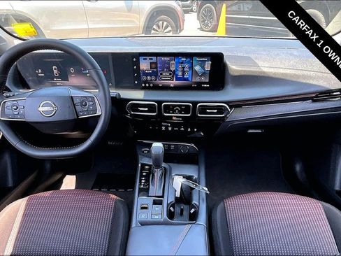 Used 2026 Nissan Sentra SR w/ Floor Mat Package FWD image 7