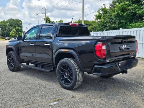 New 2026 GMC Canyon Denali w/ LPO, Denali Black Edition AWD/4WD image 3