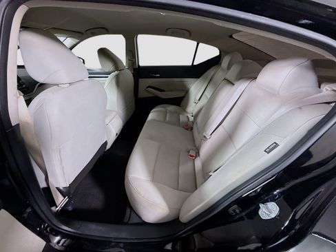 Used 2022 Nissan Altima 2.5 SV FWD image 25