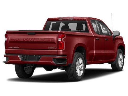 Used 2020 Chevrolet Silverado 1500 Custom w/ Custom Value Package AWD/4WD image 3