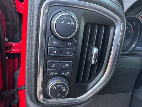 Used 2020 Chevrolet Silverado 1500 LT Trail Boss AWD/4WD image 17