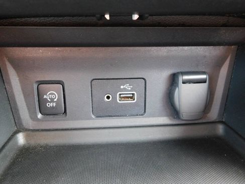 Used 2024 Nissan Sentra S FWD image 14