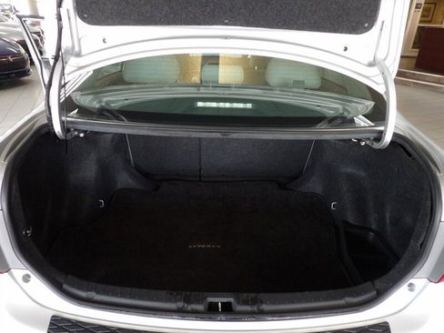 Used 2010 Toyota Corolla image 25