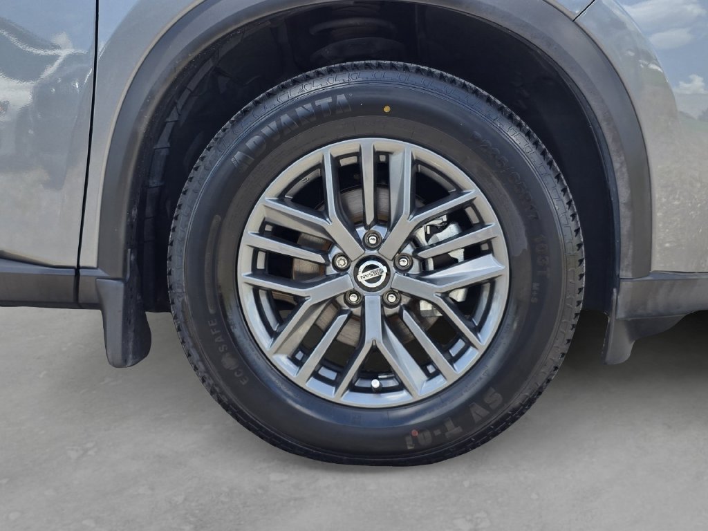 Used 2021 Nissan Rogue S FWD image 10