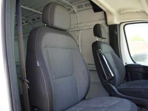Used 2023 RAM ProMaster 2500 FWD image 26