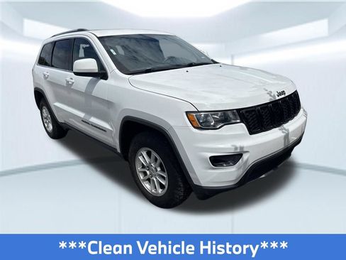 Used 2019 Jeep Grand Cherokee Laredo RWD image 2