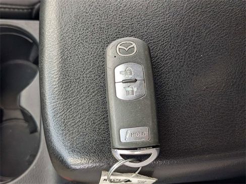 Used 2019 MAZDA CX-5 Touring image 27