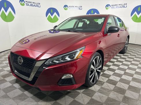Used 2020 Nissan Altima 2.5 SR image 3