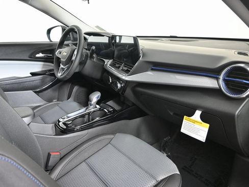 New 2026 Chevrolet Trax LT w/ Driver Confidence Package FWD image 14