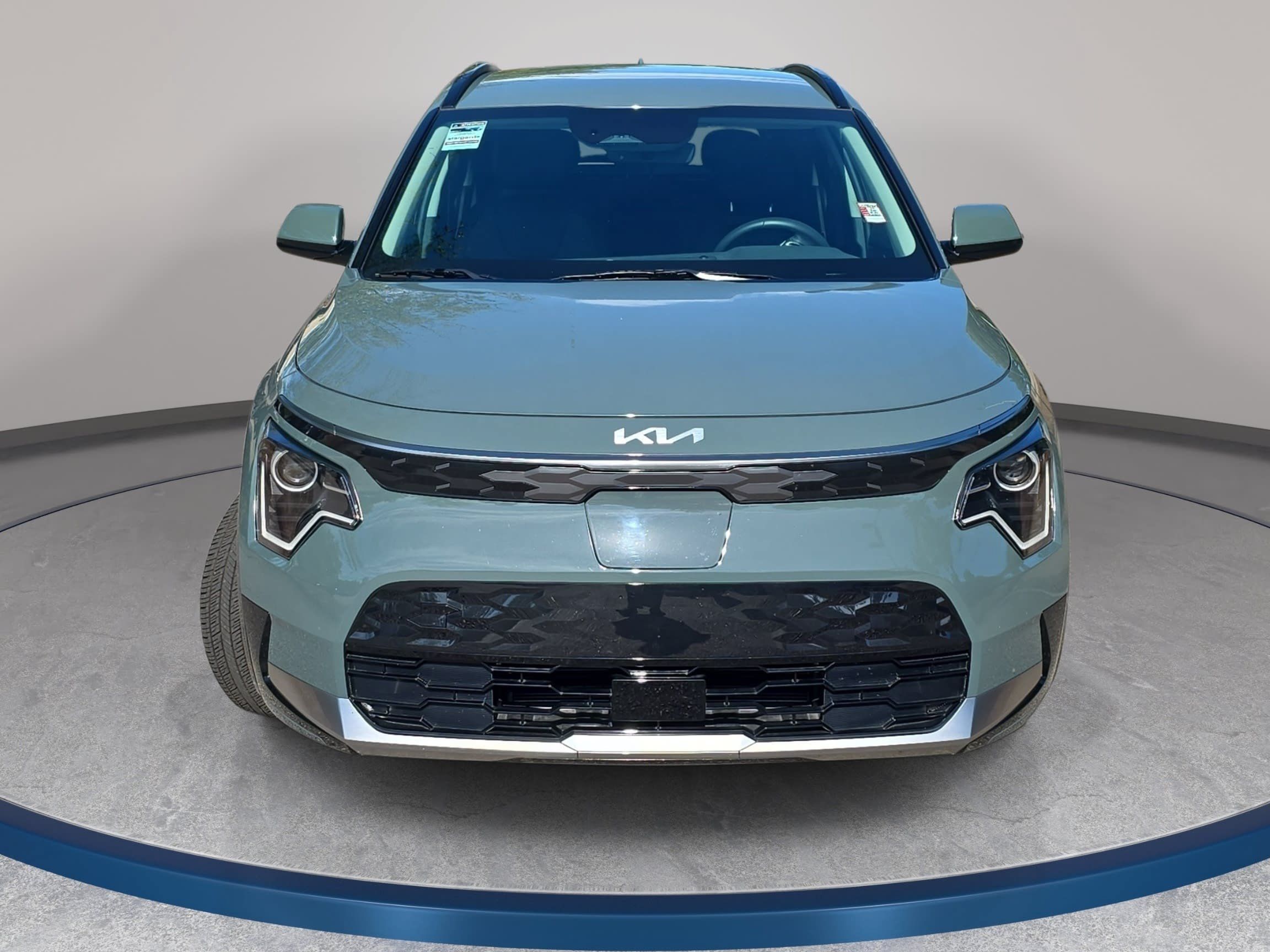 Used 2025 Kia Niro Wind FWD image 2