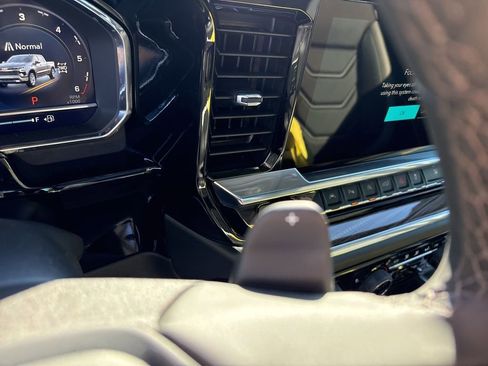 New 2025 Chevrolet Silverado 1500 RST w/ Convenience Package II image 21