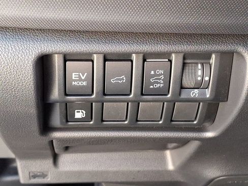 Used 2025 Subaru Forester Touring w/ Touring Package image 29