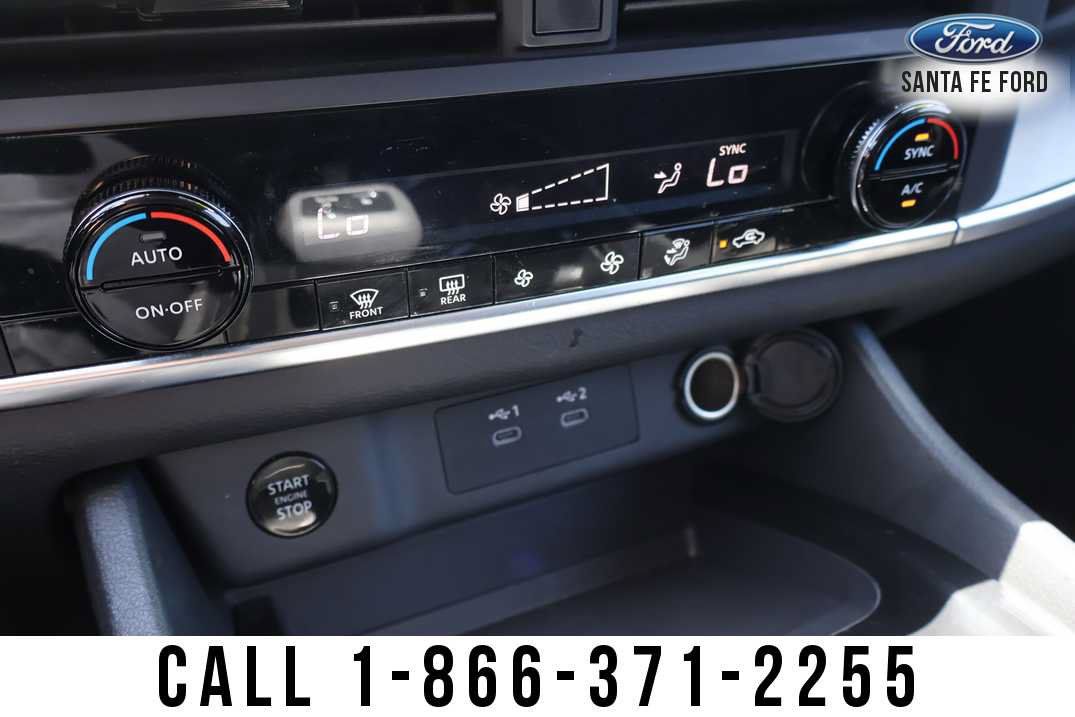 Used 2024 Nissan Rogue SV FWD image 34