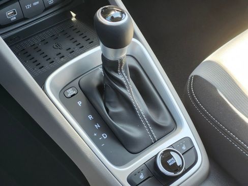 New 2026 Hyundai Venue SEL FWD image 25