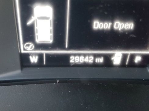 Used 2023 Chevrolet Equinox LS w/ Sport Edition image 30