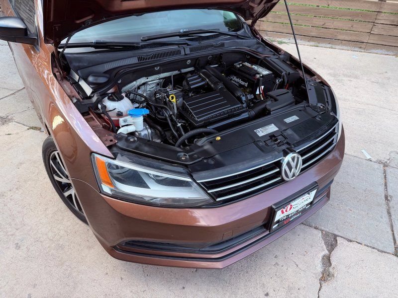 Used 2016 Volkswagen Jetta SE FWD image 18