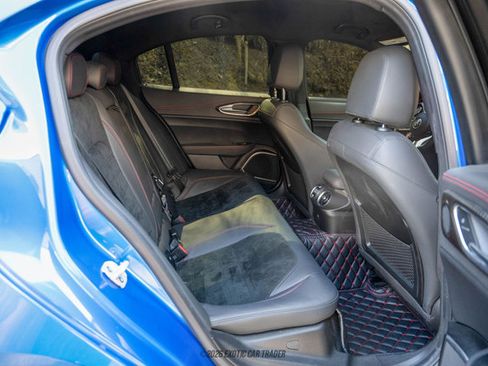 Used 2020 Alfa Romeo Giulia Quadrifoglio w/ Nero Edizione image 29