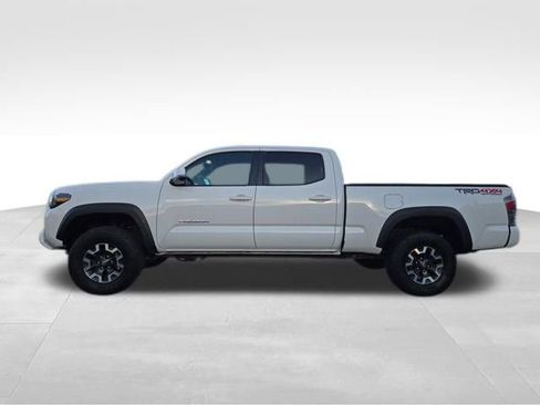 Used 2023 Toyota Tacoma TRD Off-Road image 6