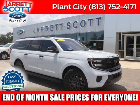 Used 2025 Ford Expedition Max Active AWD/4WD image 1