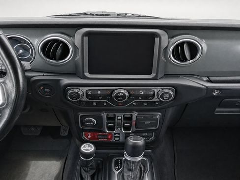 Used 2021 Jeep Wrangler Unlimited Rubicon AWD/4WD image 11