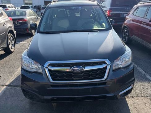 Used 2018 Subaru Forester 2.5i Premium w/ All-Weather Package AWD/4WD image 2