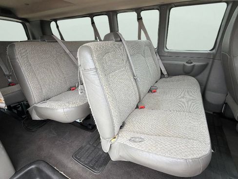 Used 2025 Chevrolet Express 3500 LT w/ LT Preferred Equipment Group RWD image 29