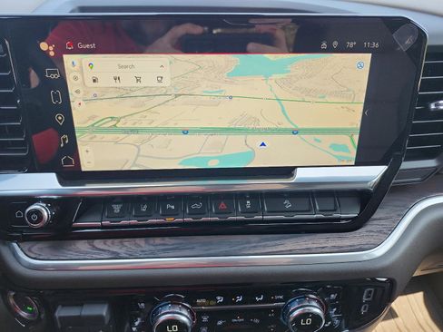 New 2025 GMC Sierra 2500 SLT w/ SLT Premium Package image 17