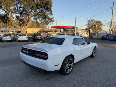 Used 2020 Dodge Challenger GT w/ Plus Package image 10