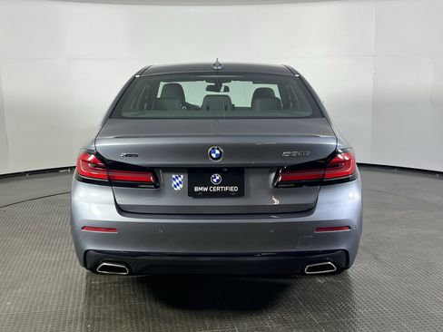 Certified 2022 BMW 530i xDrive w/ Premium Package image 8