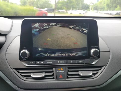 Certified 2025 Nissan Altima 2.5 S FWD image 24