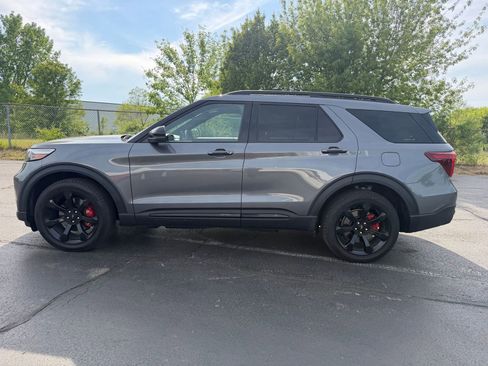 Used 2023 Ford Explorer ST w/ Equipment Group 401A AWD/4WD image 8
