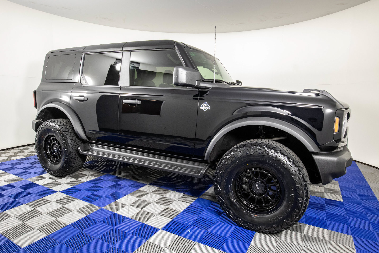 Used 2026 Ford Bronco Outer Banks AWD/4WD image 1