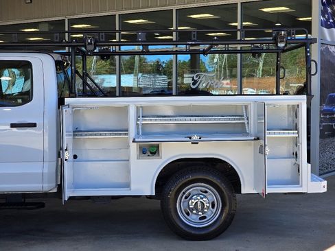 Used 2024 Ford F350 XL w/ XL Chrome Package image 23