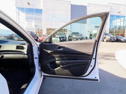 Used 2019 Acura ILX image 43