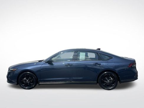 Used 2025 Honda Accord SE image 2