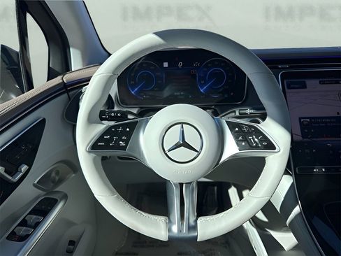 Used 2023 Mercedes-Benz EQE 500 4MATIC SUV w/ Exclusive Trim Package image 13