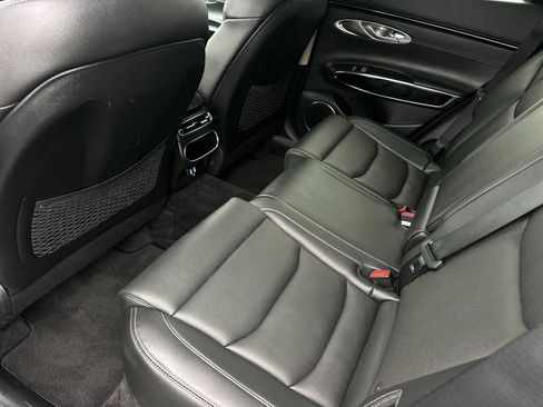 Used 2023 Genesis GV70 2.5T image 13