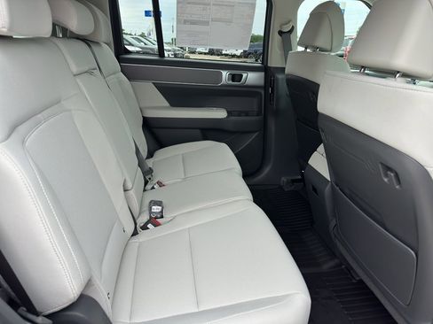 New 2026 Hyundai Santa Fe SE FWD image 29