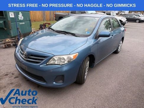 Used 2013 Toyota Corolla LE FWD image 1