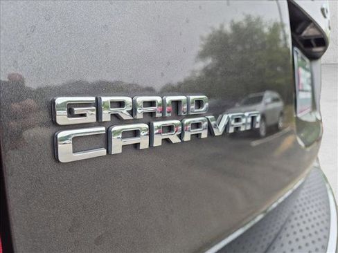 Used 2020 Dodge Grand Caravan SE FWD image 27