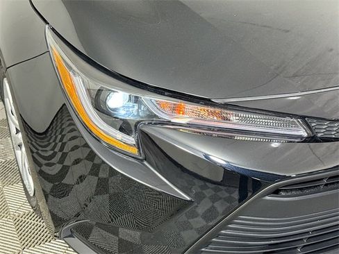 Certified 2023 Toyota Corolla LE image 3